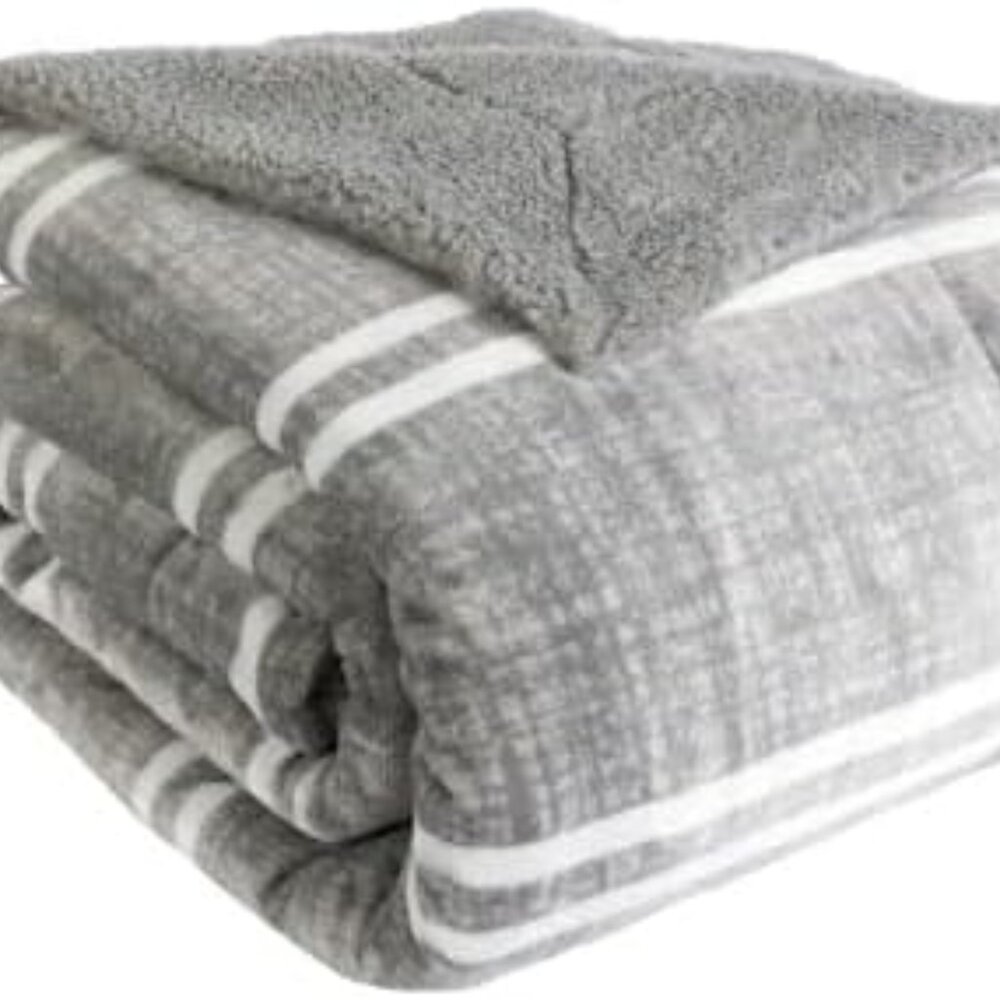 Life Comfort Sherpa Fleece Blanket, 98 x 92 inches (Gray) - Picture 4 of 5